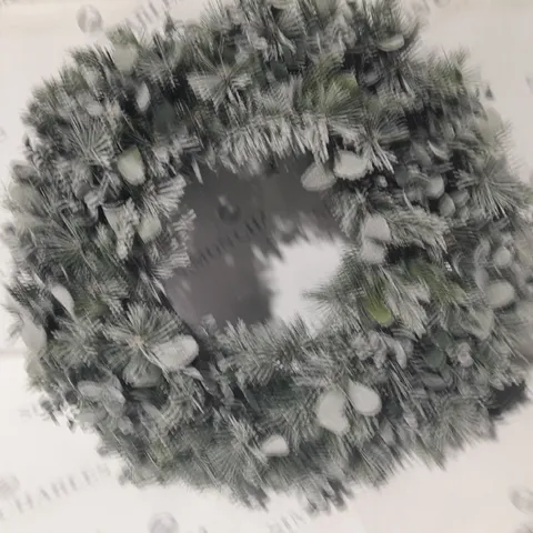 KELLY HOPPEN GREEN WRAITH DECORATION