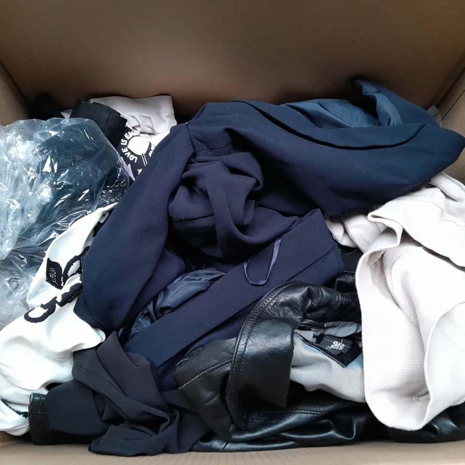 LARGE QAUNTIITY OF ASSORTED CLOTHING ITEMS IN VARIOUS SIZES AND COLORS TO INCLUDE DRESSES, T-SHIRTS AND SOCKS