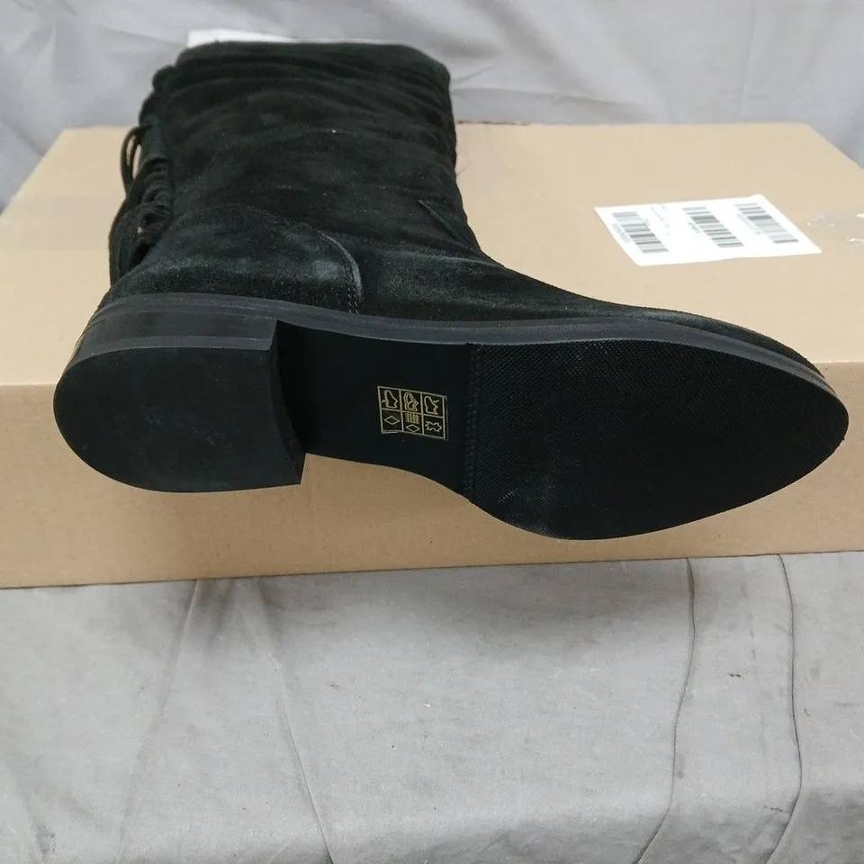 SEUDE BOOT WITH FRINGE BLACK SIZE UK 5