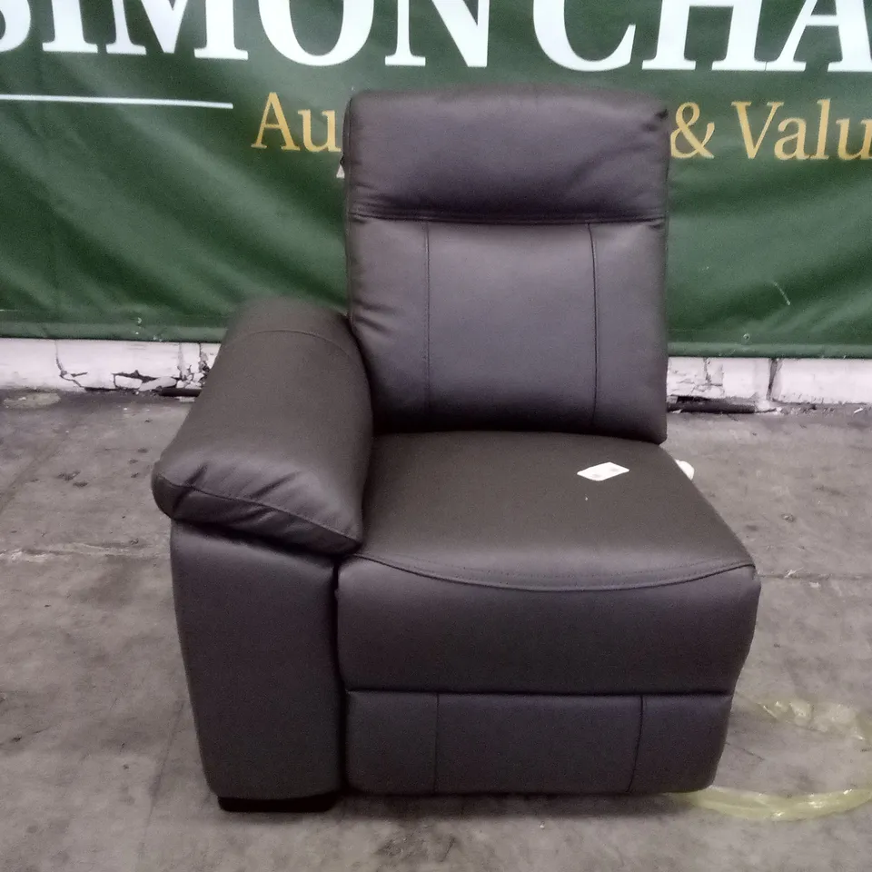 QUALITY DESIGNER DYNAMIC 2 SEATER LHF ARM 9300 BLACK