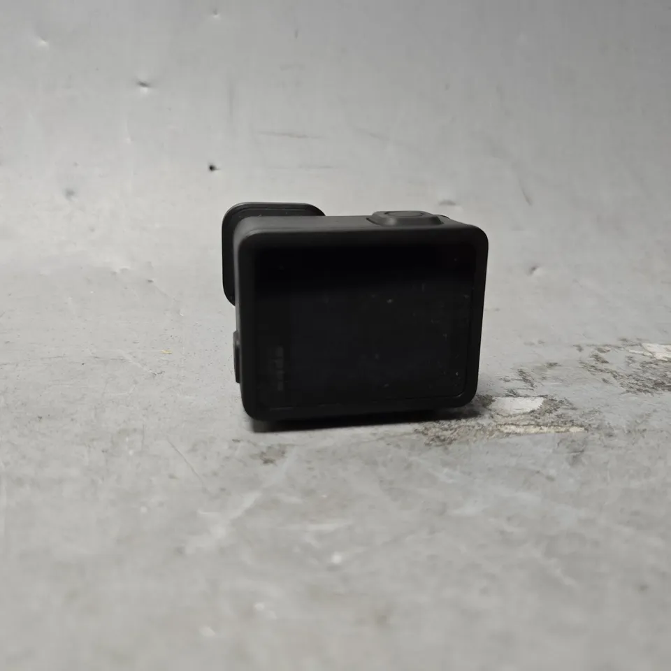 BOXED GOPRO HERO CAMERA 