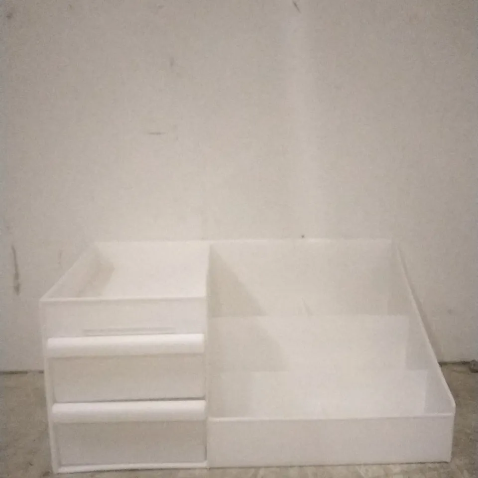 BOXED COSMETIC RECEIVING BOX 