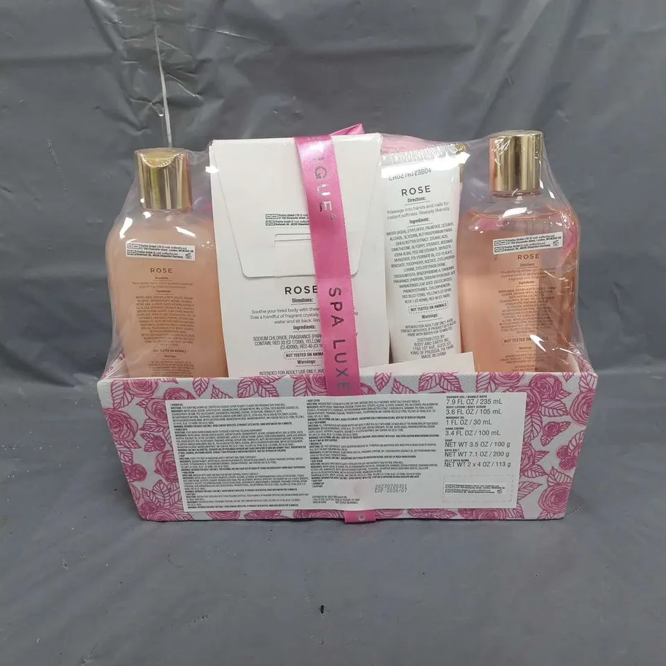 SPA LUXETIQUE ROSE HAMPER BASKET SET