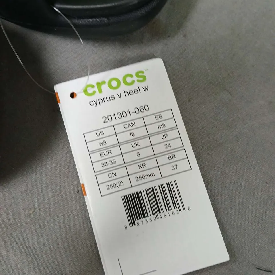 CROCS CYPRUS V HEEL W BLACK SANDALS – UK 6