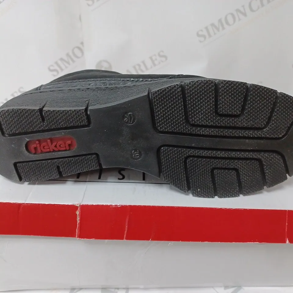 BOXED PAIR OF RIEKER WEDGE TRAINERS WITH SIDE ZIPS - BLACK - SIZE 6