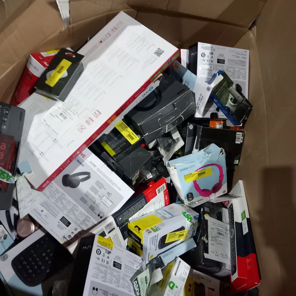 LARGE BOX OF ASSORTED ELECTRICAL GOODS TO INCLUDE;