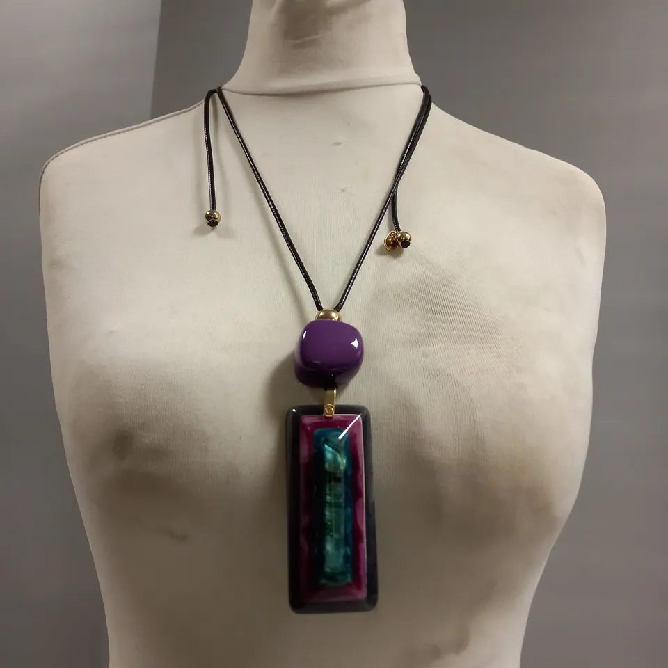 BRAND NEW BROWN PEPPER HANDBAGS ROPED RUBY NECKLACE 