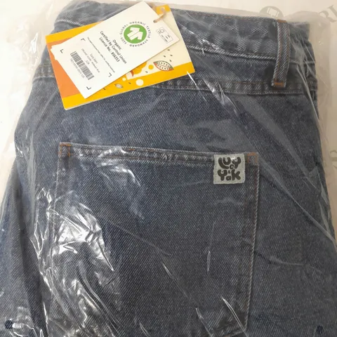 LUCY YAK DANA JEANS IN MIDWASH BLUE - 32R