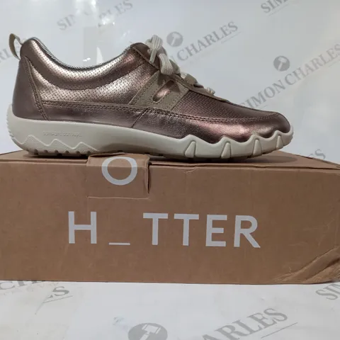BOXED PAIR OF HOTTER LEANNE II WIDE SHOES IN ROSE GOLD UK SIZE 5.5