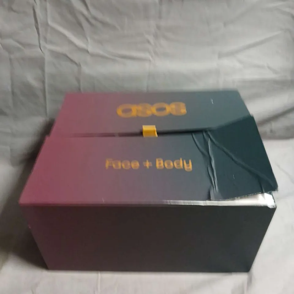 ASOS FACE & BODY BEAUTY GIFT SET