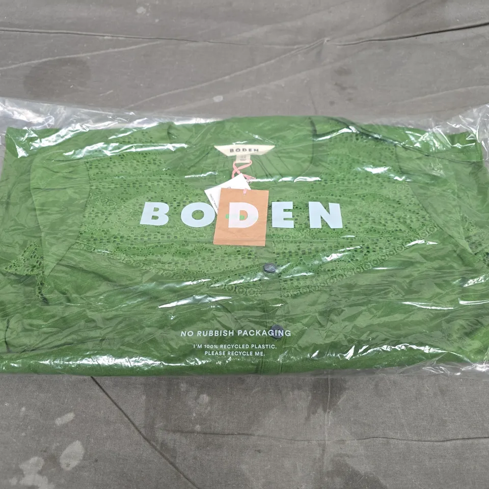 BODEN WOMEN'S GREEN LACE TOP - SIZE 14