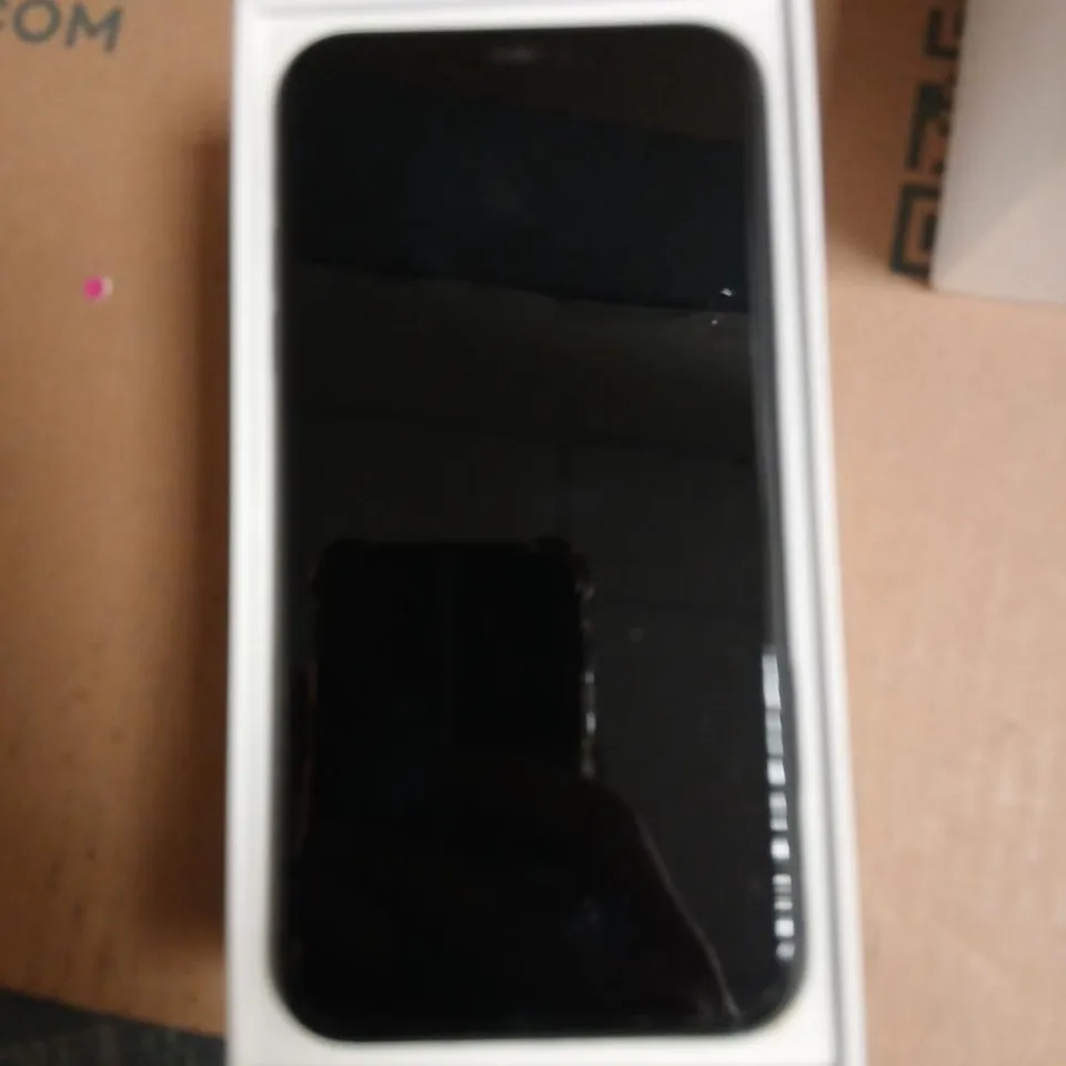 APPLE IPHONE 11 64GB – BLACK (BOXED)