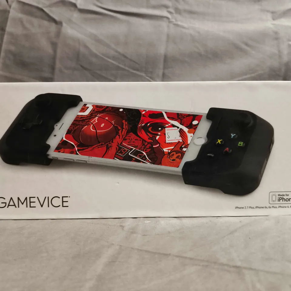 GAMEVICE IPHONE CONTROLLER PERIPHERAL – BOXED