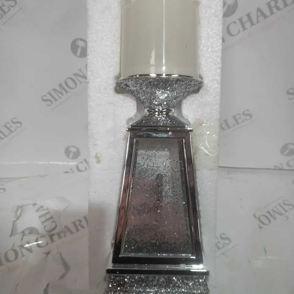 BOXED JM BY JULIEN MACDONALD CANDLE HOLDER WITH SWIRLING GLITTER