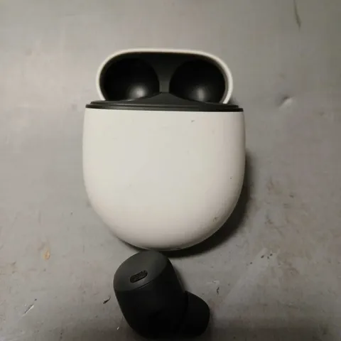 GOOGLE EAR BUDS IN WHITE