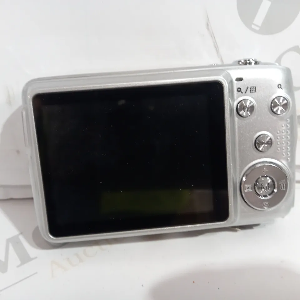 BOXED AGFAPHOTO DIGITAL CAMERA DH954