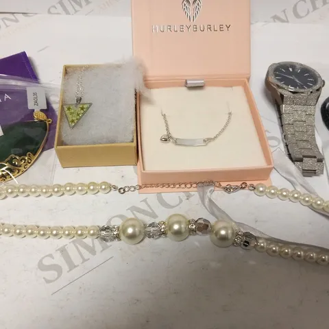 LARGE QUANTITY OF ASSORTED JEWELLERY TO INCLUDE; HURLEY BURLEY, GEMPORIA, NEW LOOK AND MAYFLY