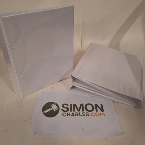 BOX CONTAINING 19 WHITE RING BINDERS