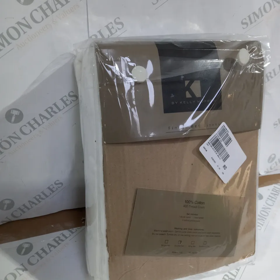 KELLY HOPPEN BEDDING SET INCLUDING 1 DUVET COVER 1 FITTED SHEET AND 4 OXFORD PILLOW CASES
