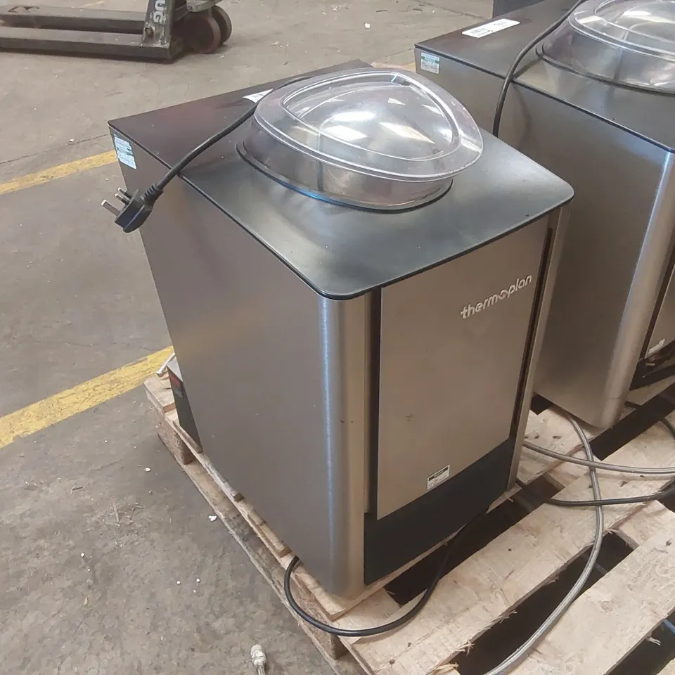 THERMOPLAN BLACK & WHITE 3 COMMERCIAL COFFEE MACHINE