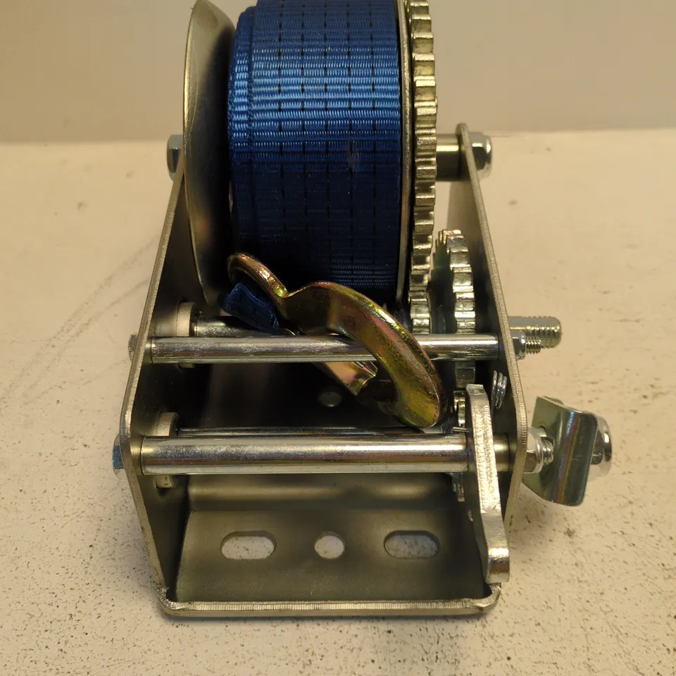 HAND WINCH 3500LBS – WITH BLUE STRAP