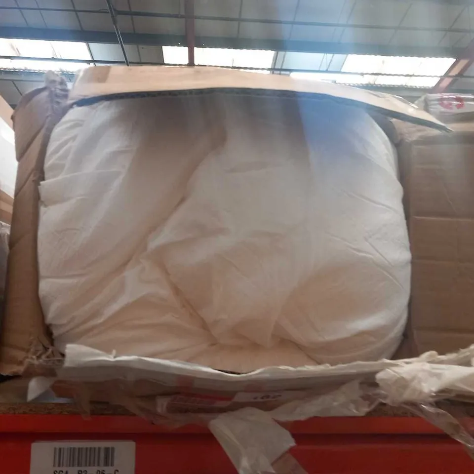 BOXED WHITE NOISE MEMORY FOAM MATTRESS KINGSIZE 