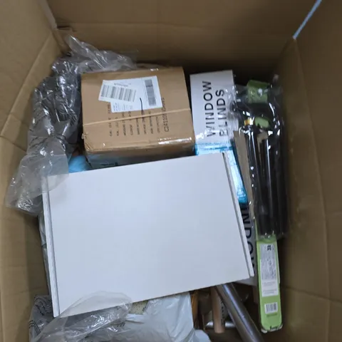 BOX OF ASSORTED HOUSEHOLD ITEMS TO INCLUDE WINDOW BLINDS. WALKING STICK AND RUGS