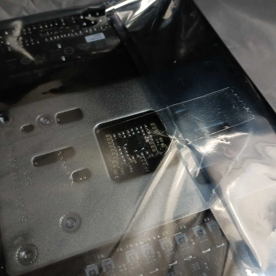 GIGABYTE B650I AX ULTRA DURABLE MOTHERBOARD – AMD SOCKET AM5, MINI-ITX