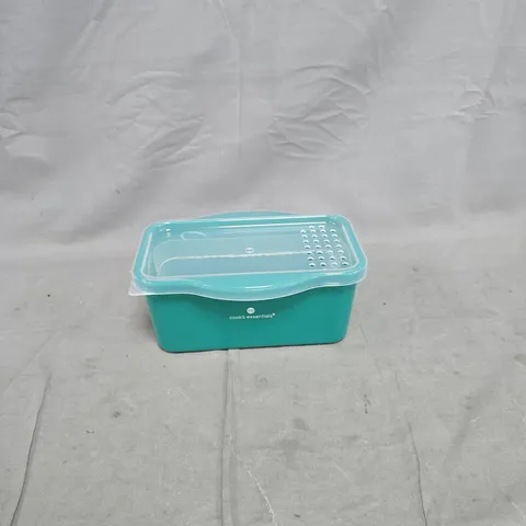 BOX OF APPROXIMATELY 15 HOUSEHOLD ITEMS TO INCLUDE: GREEN CONTAINER, GREEN BEDDING AND GREY THROW