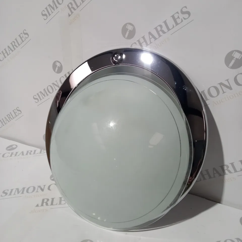 CHROME FULL FITTING LIGHT