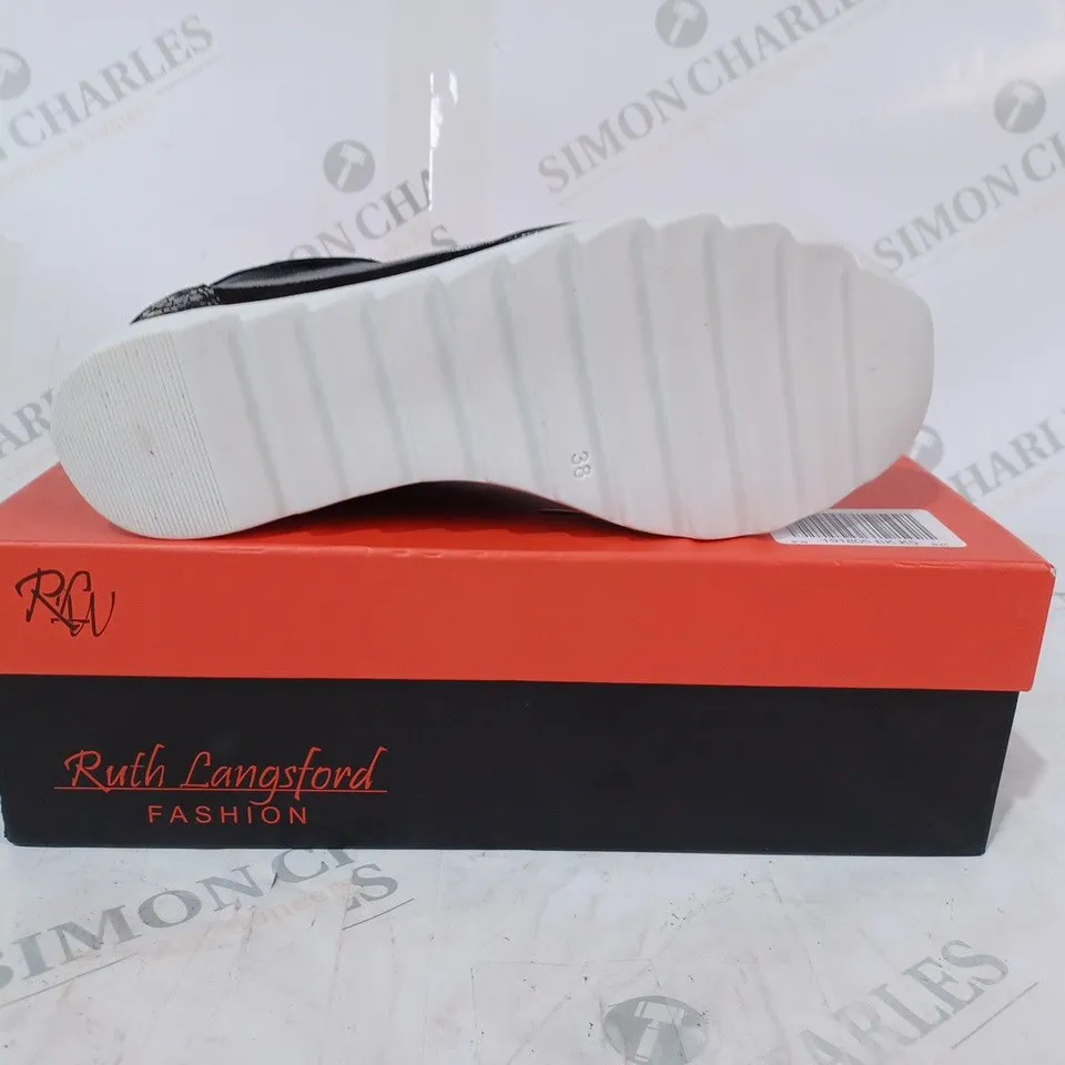 BOXED PAIR OF RUTH LANGSFORD WEDGE TRAINERS IN BLACK SIZE 5