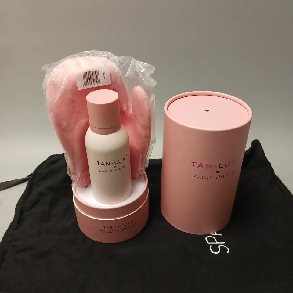 BOXED PARIS HILTON TAN-LUXE KIT 150ML
