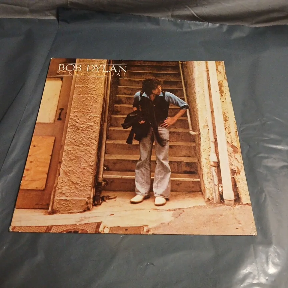 BOB DYLAN STREET-LEGAL VINYL LP
