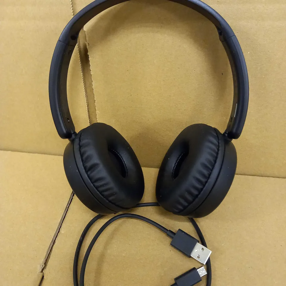 JVC DEEPBASS WIRELESS / SANS FIL HEADPHONES