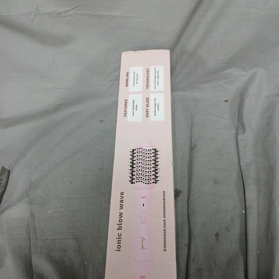 IONIC BLOW WAVE INTERCHANGEABLE BLOW-DRY BRUSH – PINK BOX (VERIFY MODEL)