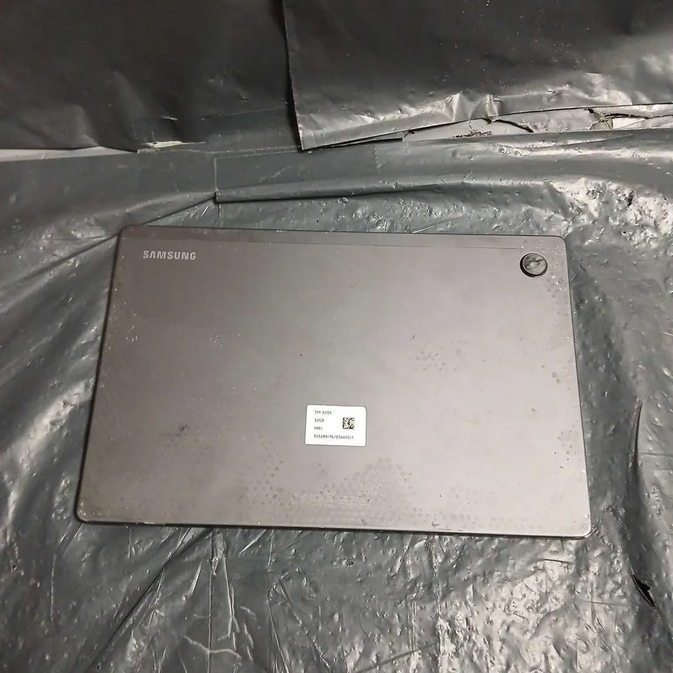 SAMSUNG GALAXY TABLET SM-X205 – SILVER/GRAY
