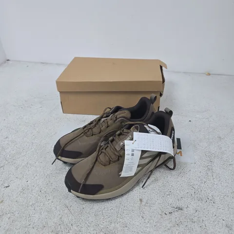 ADIDAS TERREX HIKING SHOES - MEN'S, UK 9 (US 9.5), BROWN/KHAKI