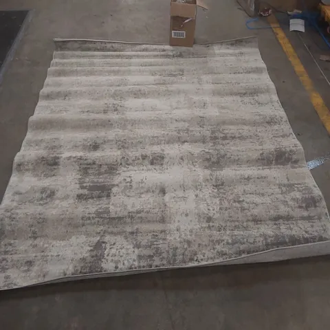 QUALITY MODERN ABSTRACT GREY/BROWN/GREEN RUG - APPROXIMATELY 210 x 160cm