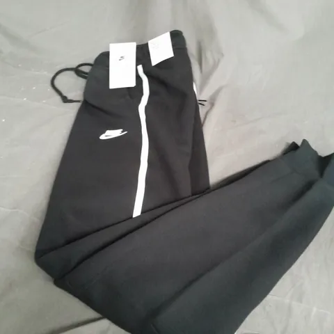 NIKE SMALL BLACK SLIM FIT TAPER LEG REGULAR LENGTH 