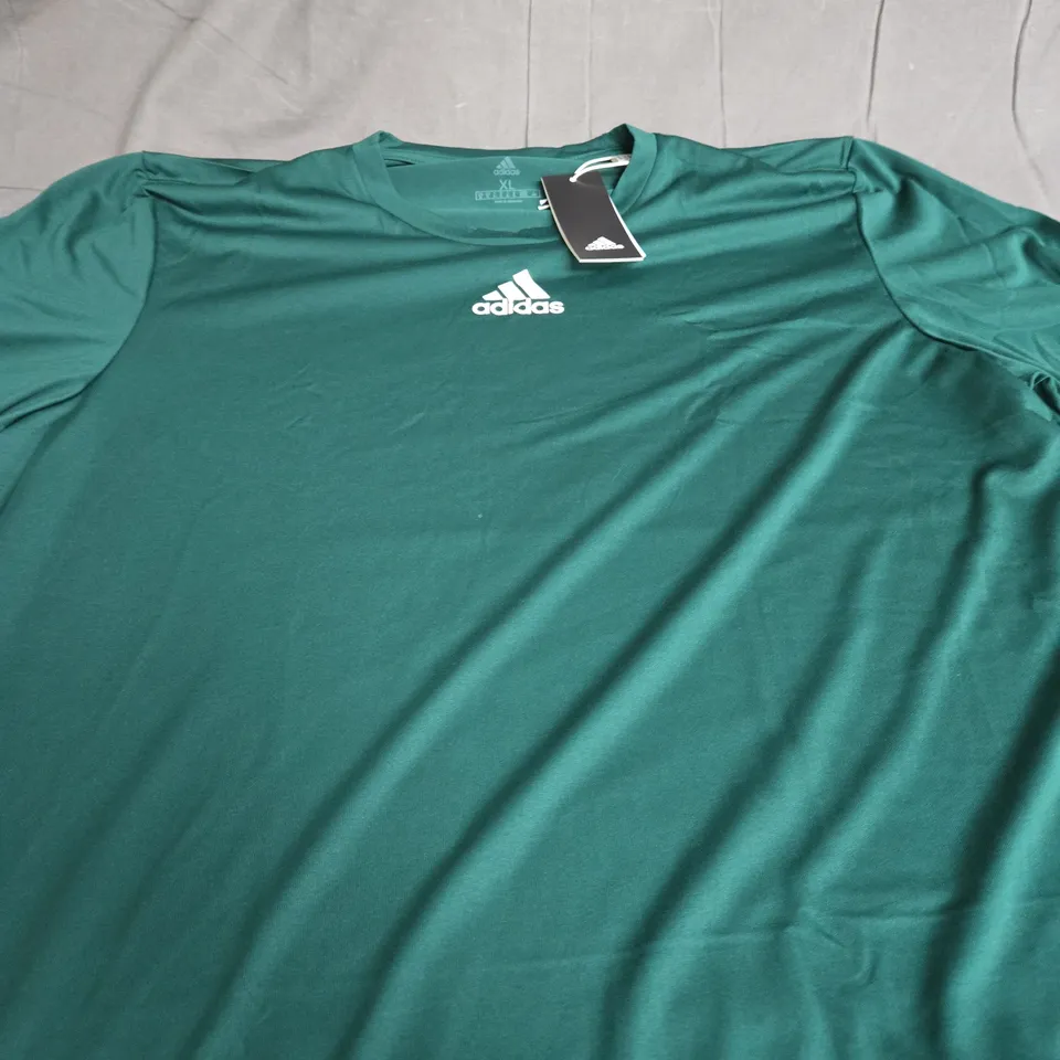 ADIDAS LOGO CASUAL TEE SIZE XL