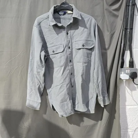 WOODLARK MEN’S LONG-SLEEVE BUTTON-FRONT SHIRT, GREY/BLUE WITH CHEST POCKETS