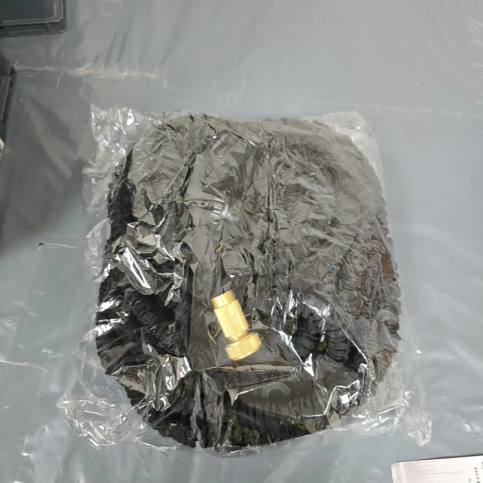 BLACK FABRIC CRAZY HOSE WITH GOLDEN TAP ATTACHMENT 