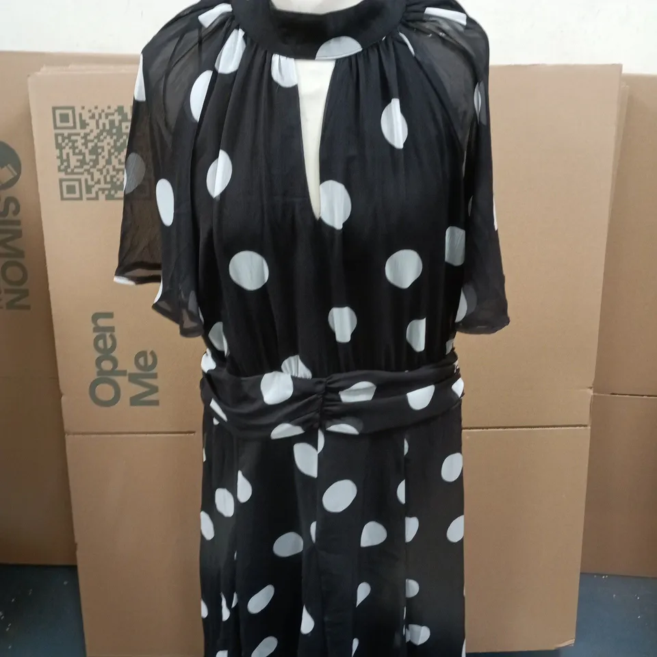WOMEN'S BLACK & WHITE POLKA DOT CORSAGE  MAXI DRESS - UK SIZE 14