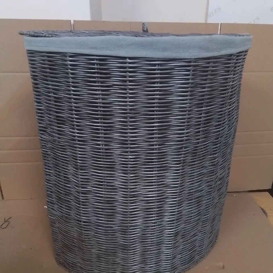 RATTAN LAUNDRY CORNER HAMPER