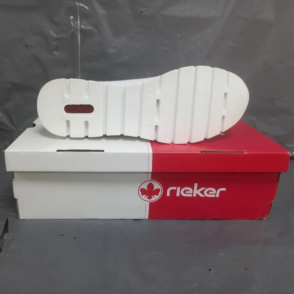 RIEKER WEDGE PLATFORM TRAINERS WHITE SIZE 7.5