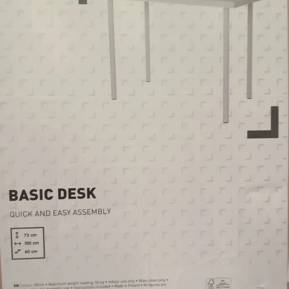 BOXED GOODHOME BASIC DESK - WHITE