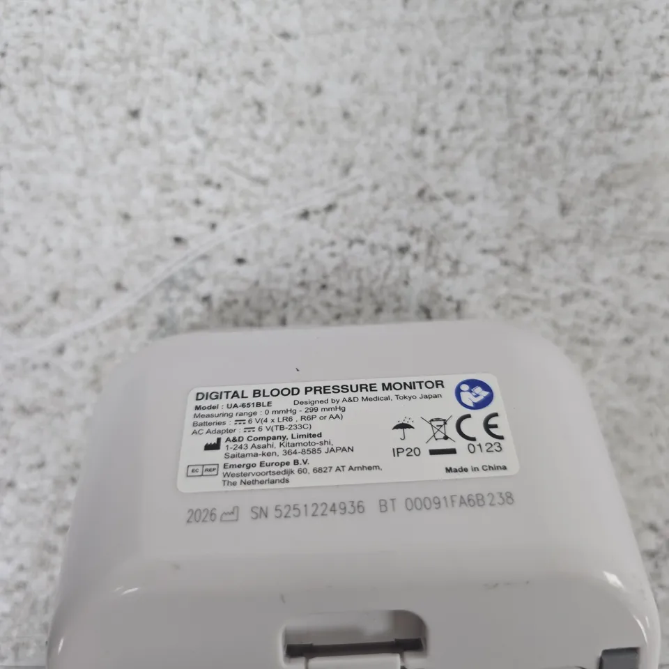 A&D MEDICAL UA-651BLE DIGITAL BLOOD PRESSURE MONITOR WITH BLUETOOTH