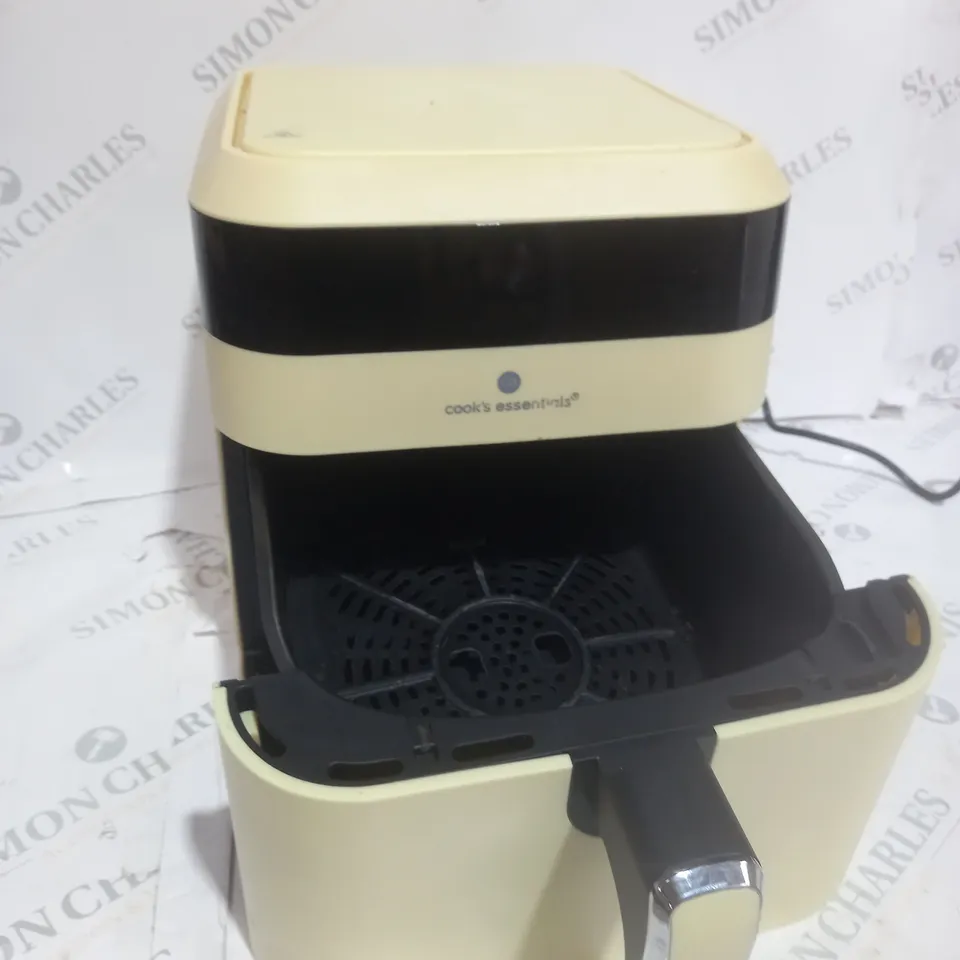 BOXED COOKS ESSENTIALS 5.8L AIR FRYER IN CREAM