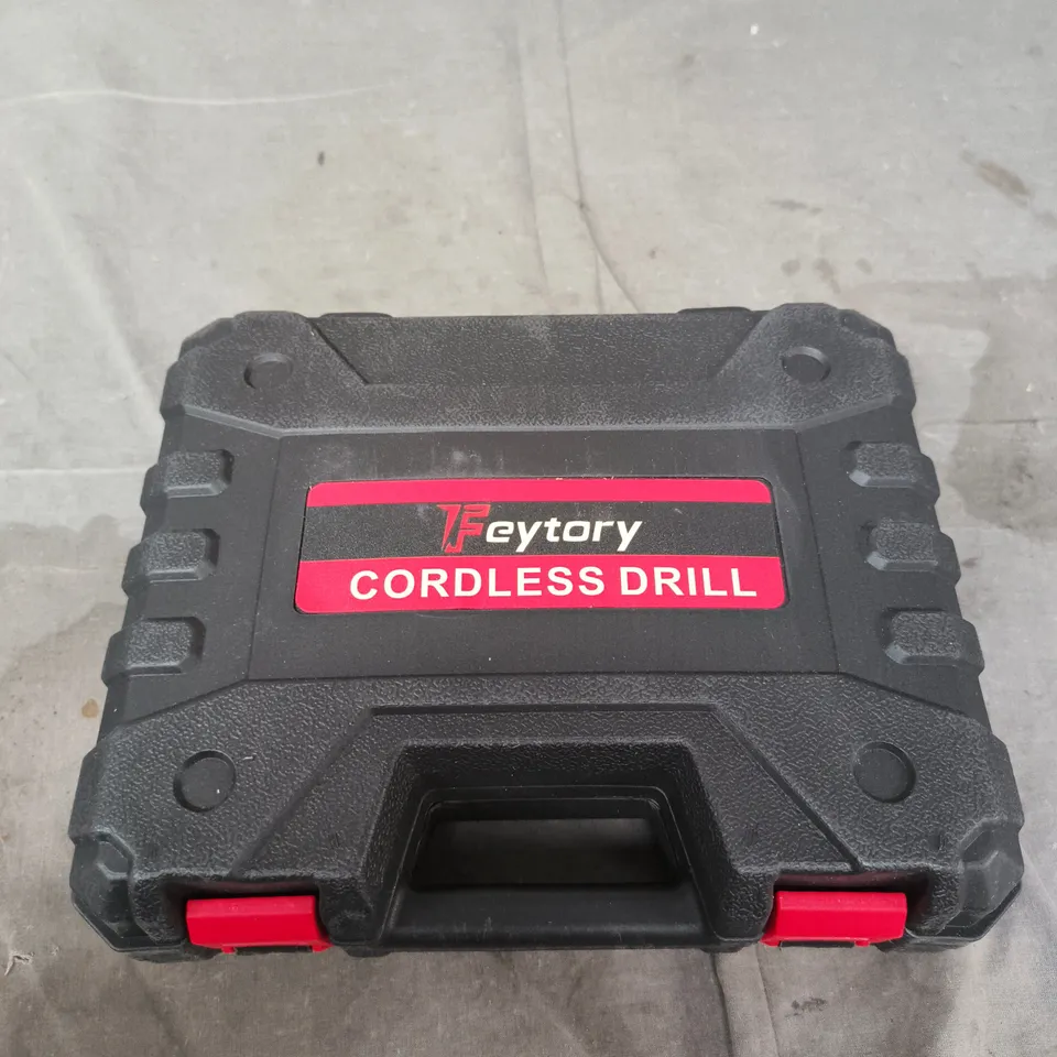 CORDLESS DRILL SET IN CASE – RED/BLACK, BRAND UNCONFIRMED 