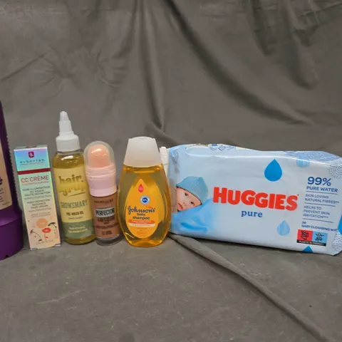 APPROXIMATELY 20 ASSORTED HEALTH & BEAUTY PRODUCTS TO INCLUDE AUSSIE 3 MINUTE MIRACLE, HUGGIES WIPES AND ERBORIAN FACE CREAM